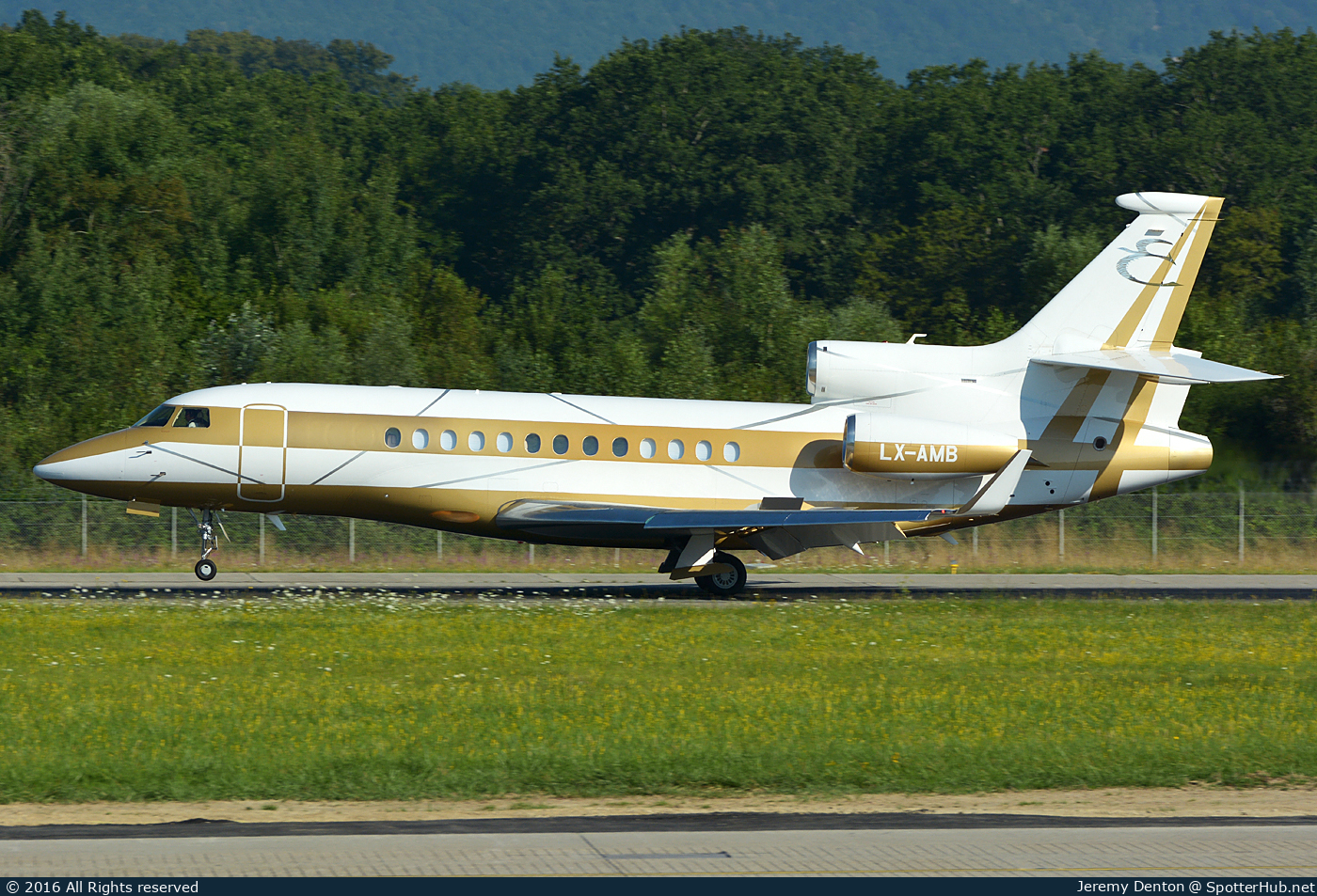 Photo of LX-AMB - Dassault Falcon 7X operated by Global Jet Luxembourg
