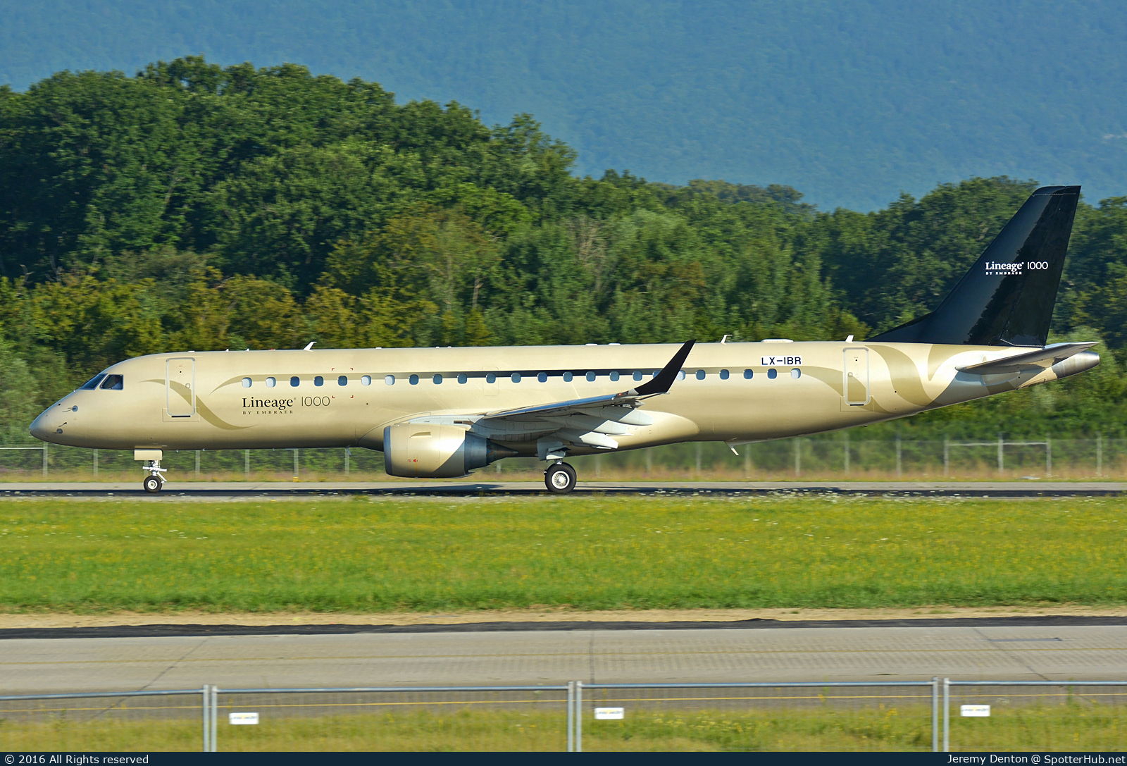 Photo of LX-IBR - Embraer Lineage 1000 operated by Global Jet Luxembourg