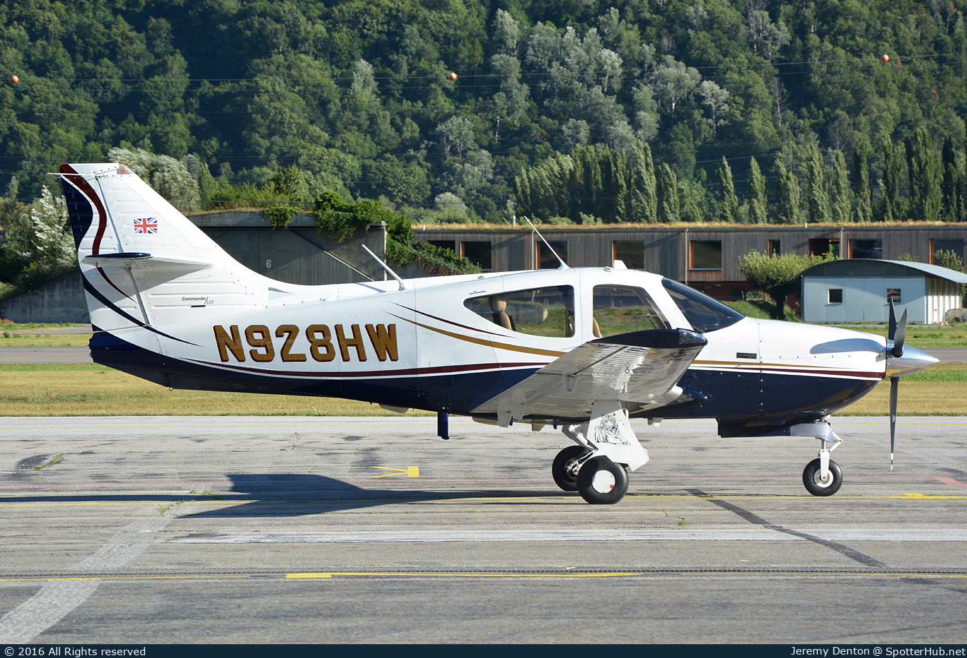 Photo of N928HW - Rockwell Commander 114B operated by Private