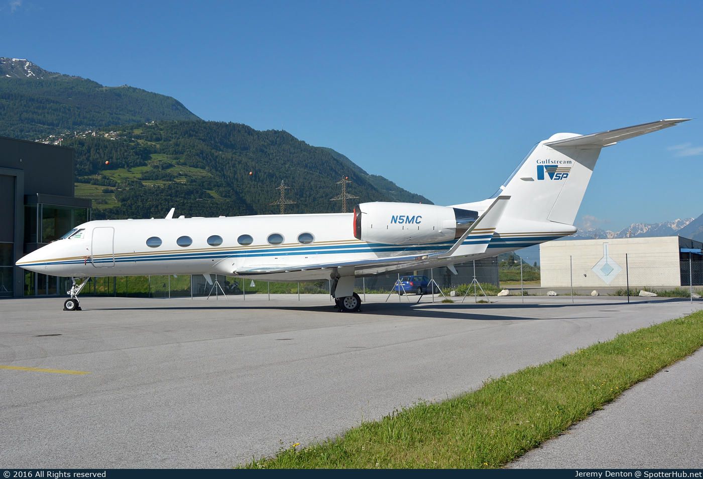 Photo of N5MC - Gulfstream GIV-SP operated by Private