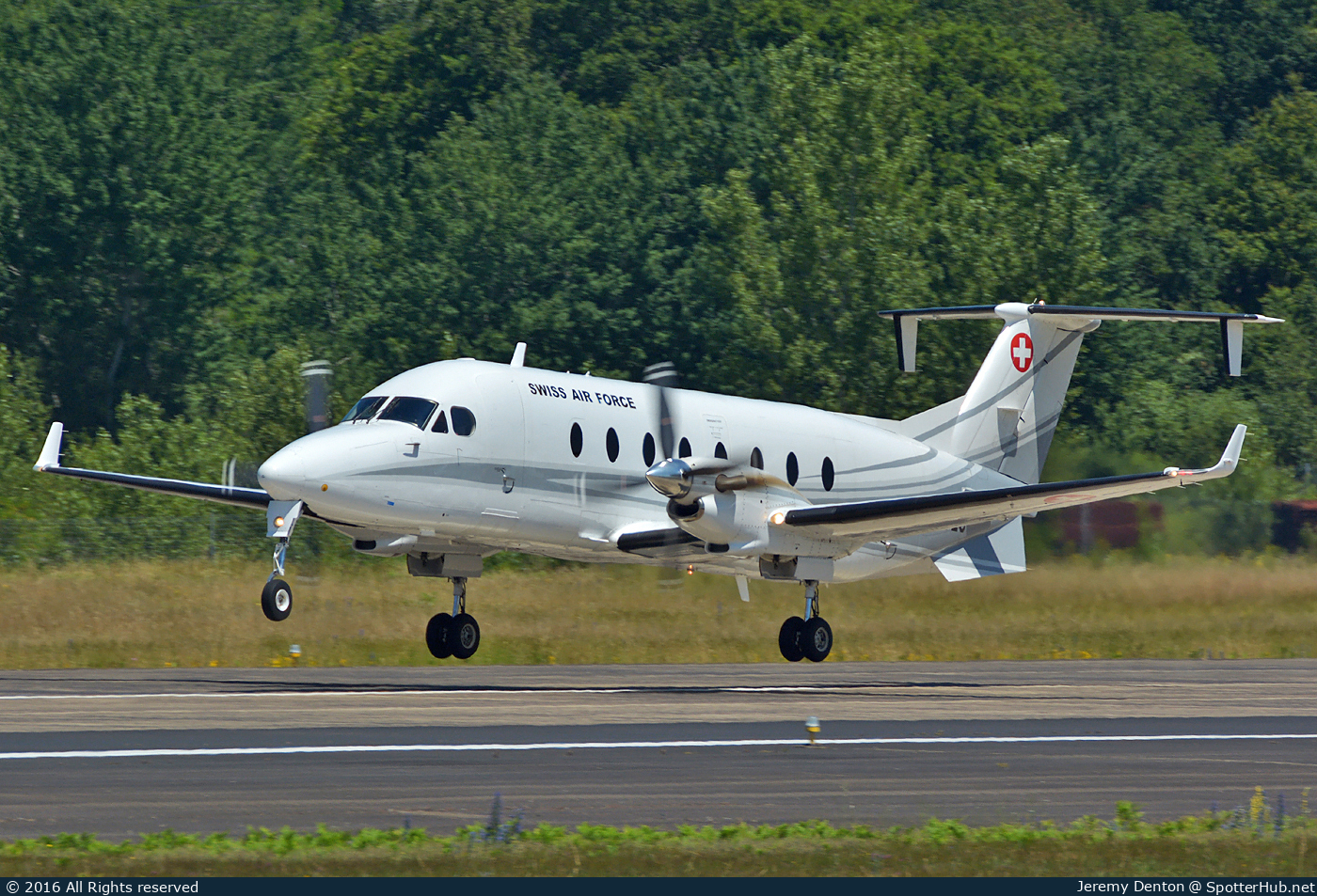 Photo of T-729 - Beechcraft 1900D operated by Swiss Air Force