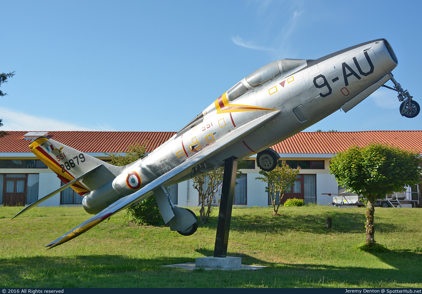 Photo of 28879 - Republic F-84F Thunderstreak operated by French Air Force