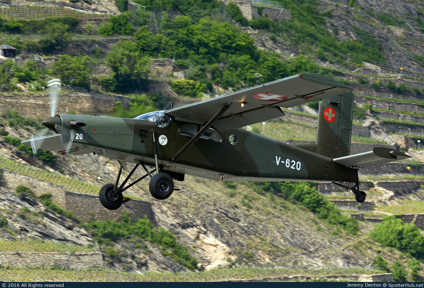 Photo of V-620 - Pilatus PC-6/B2-H2M-1 Turbo Porter operated by Swiss Air Force