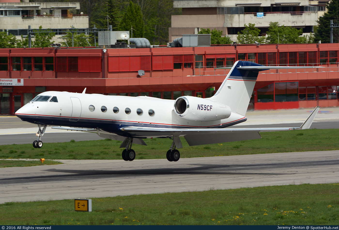 Photo of N59CF - Gulfstream GIV-X (G450) operated by Private
