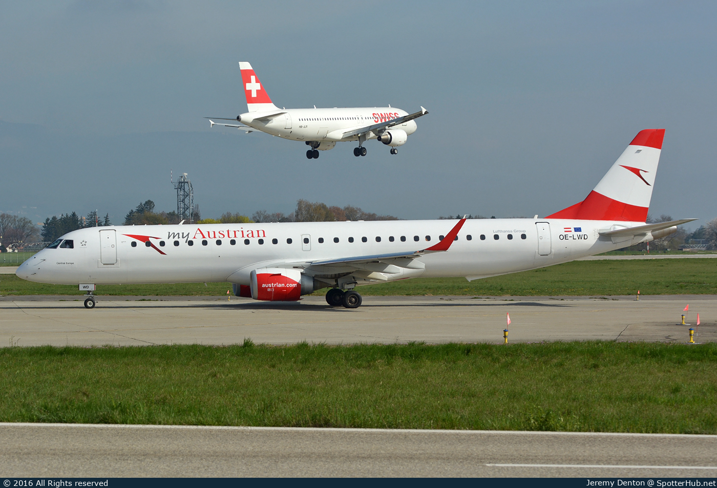 Photo of OE-LWD - Embraer ERJ-195LR operated by Austrian Airlines