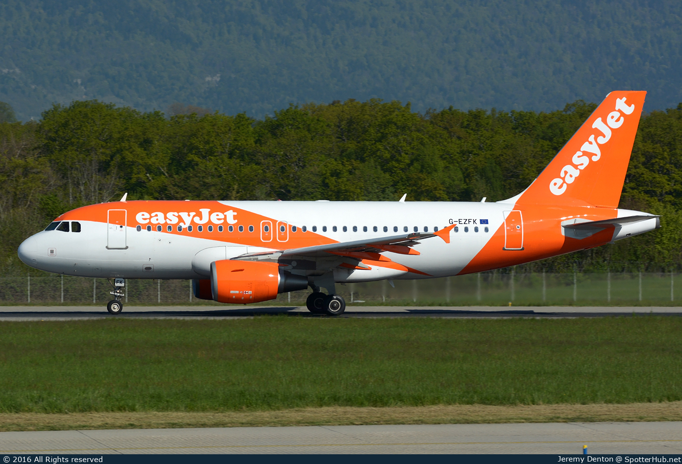 Photo of G-EZFK - Airbus A319-111 operated by easyJet