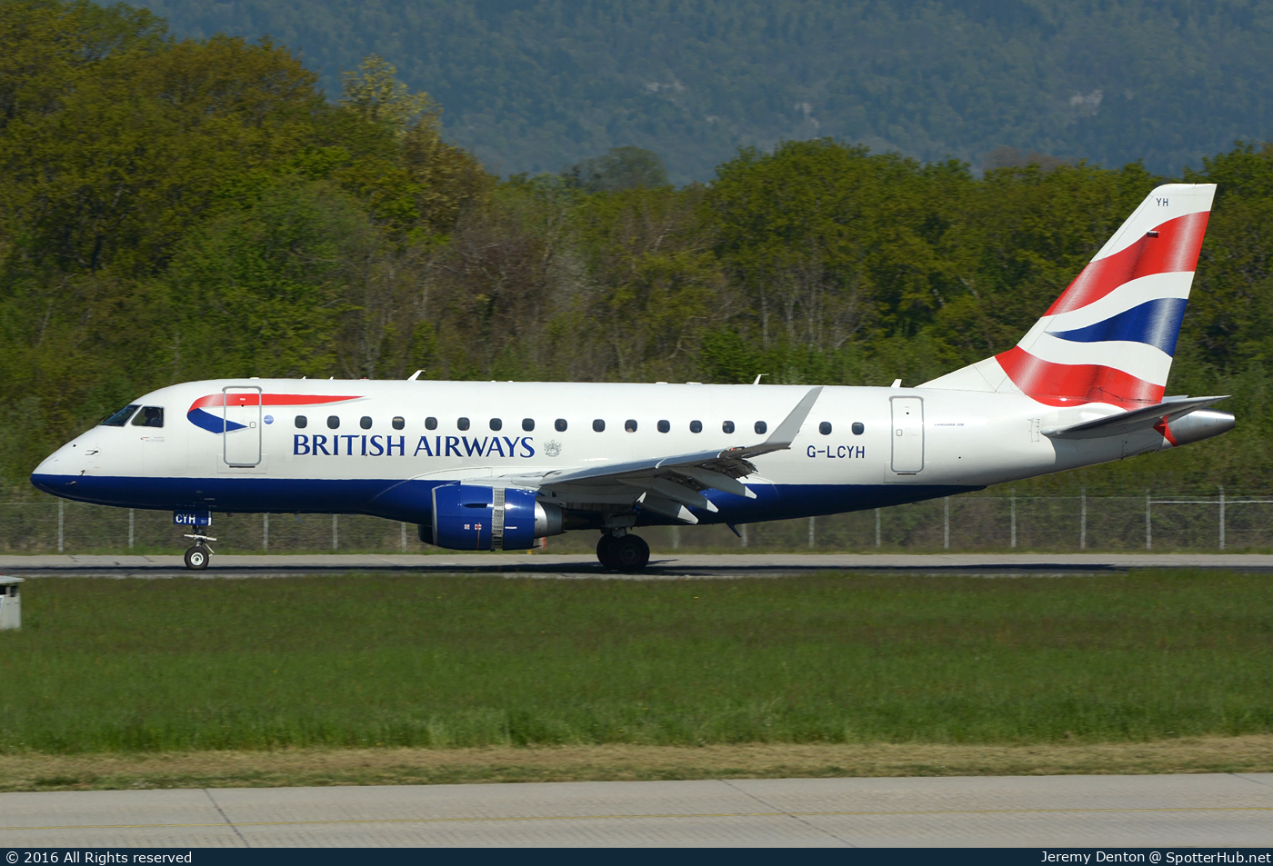 Photo of G-LCYH - Embraer ERJ-170STD operated by BA CityFlyer