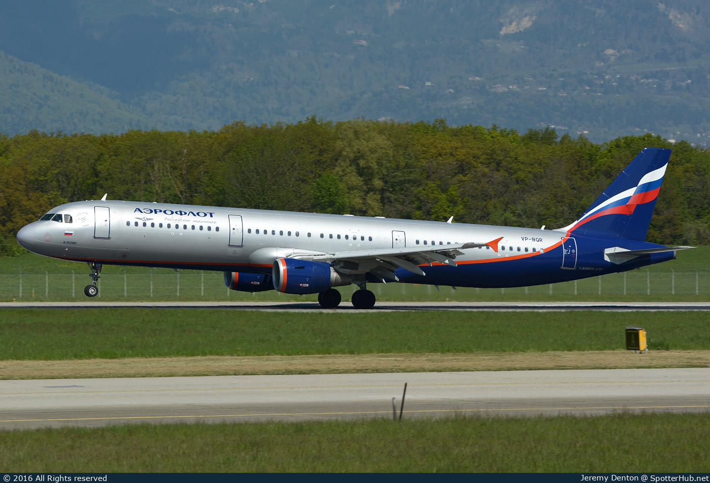 Photo of VP-BQR - Airbus A321-211 operated by Aeroflot