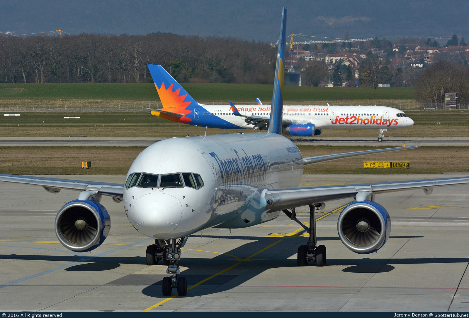 Photo of G-JMAA - Boeing 757-3CQ operated by Thomas Cook Airlines