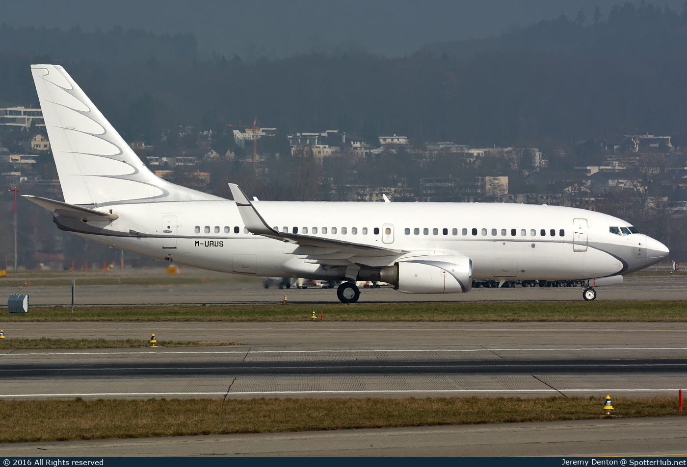 Photo of M-URUS - Boeing 737-7GC(BBJ) operated by Global Jet Luxembourg