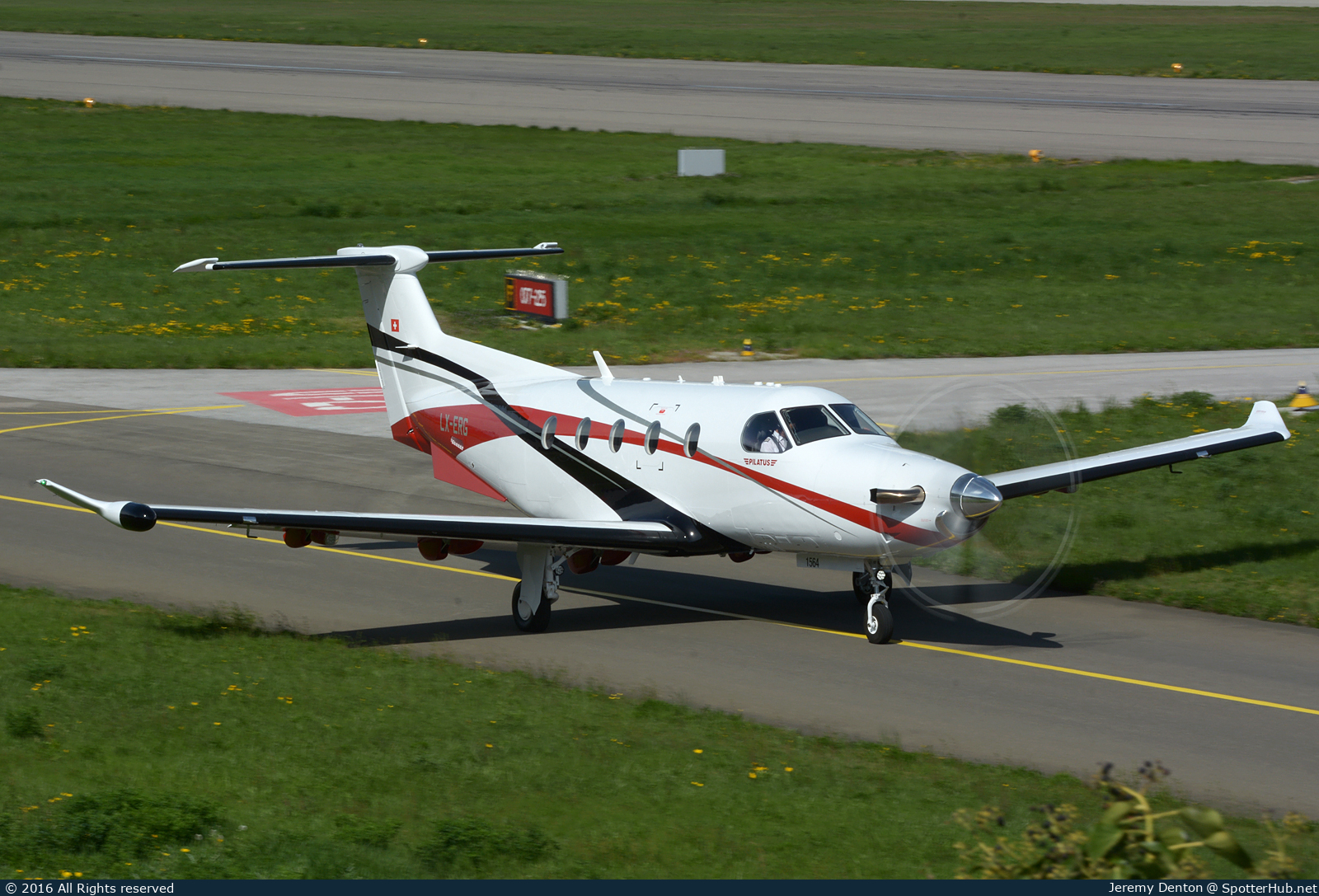 Photo of LX-ERG - Pilatus PC-12 NG operated by Jetfly Aviation