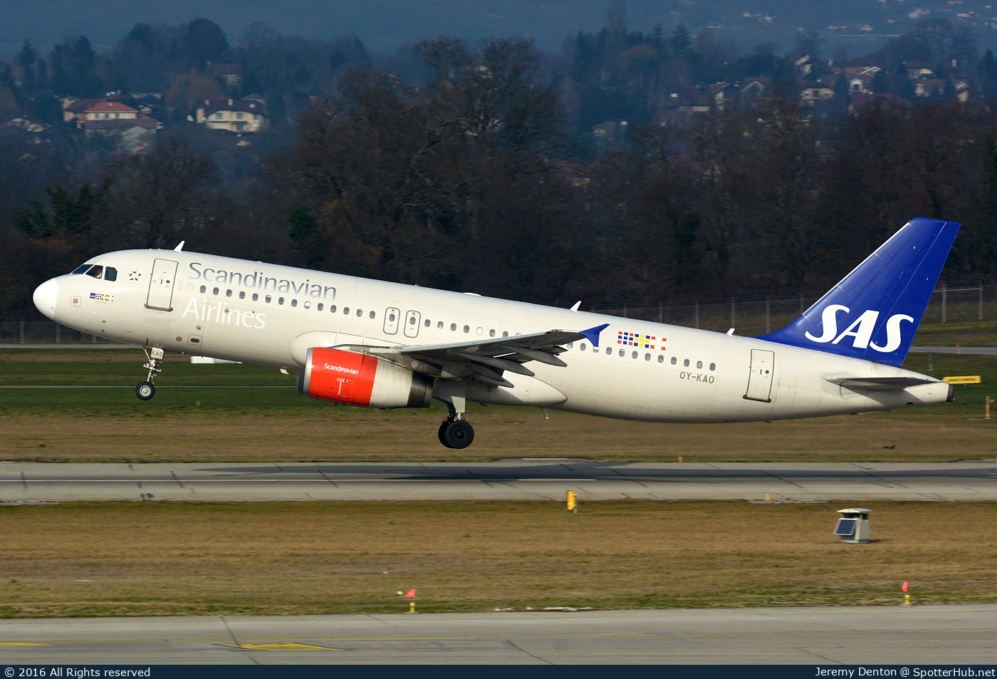 Photo of OY-KAO - Airbus A320-232 operated by SAS Scandinavian Airlines