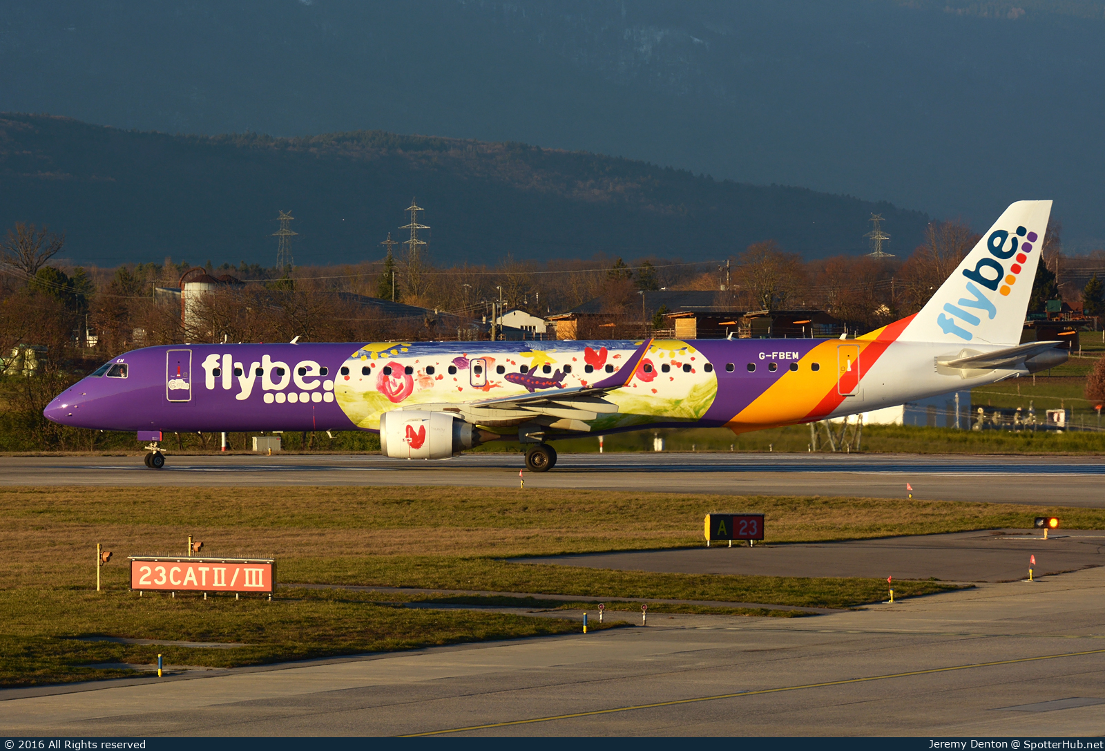 Photo of G-FBEM - Embraer ERJ-195LR operated by flybe