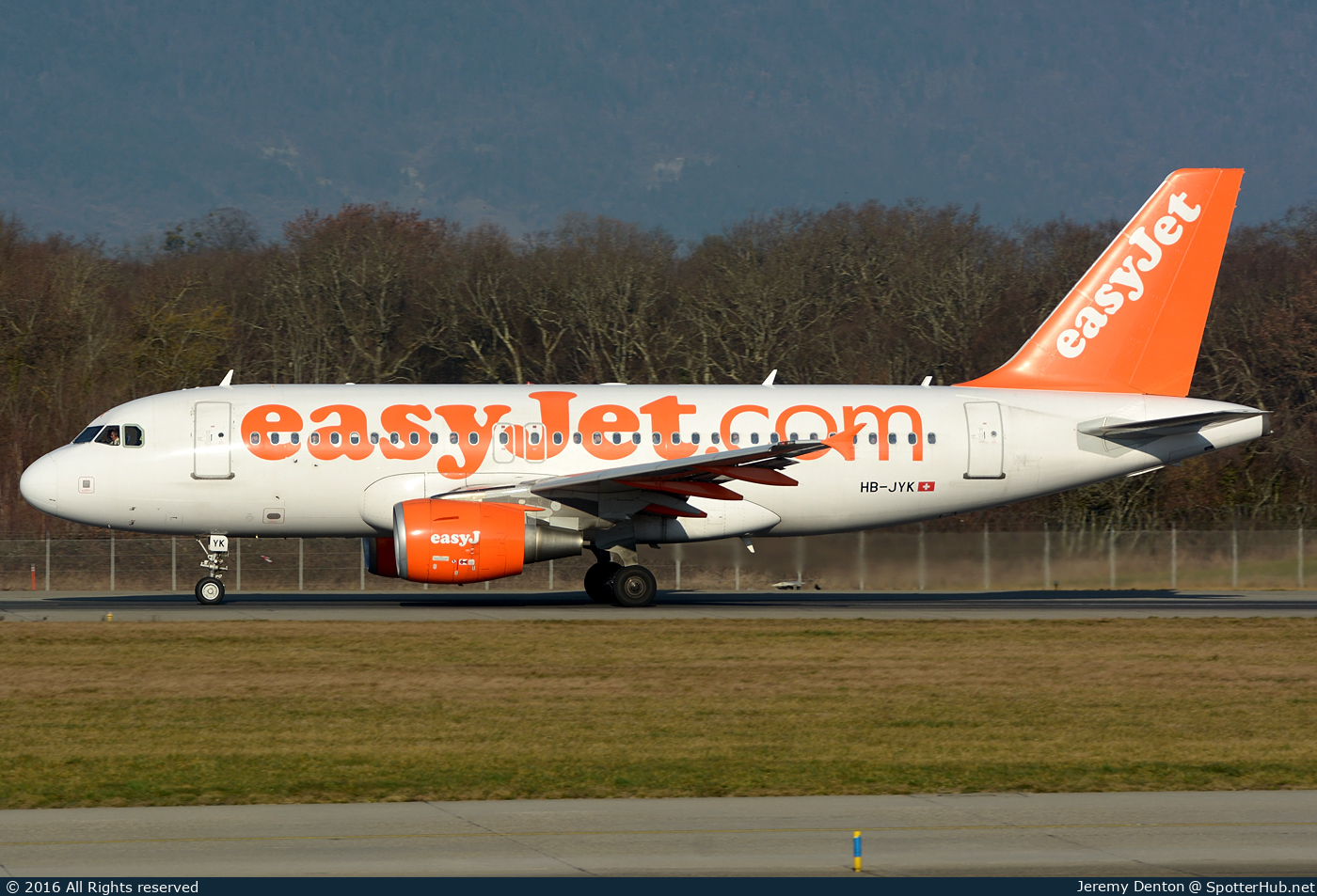 Photo of HB-JYK - Airbus A319-111 operated by easyJet Switzerland