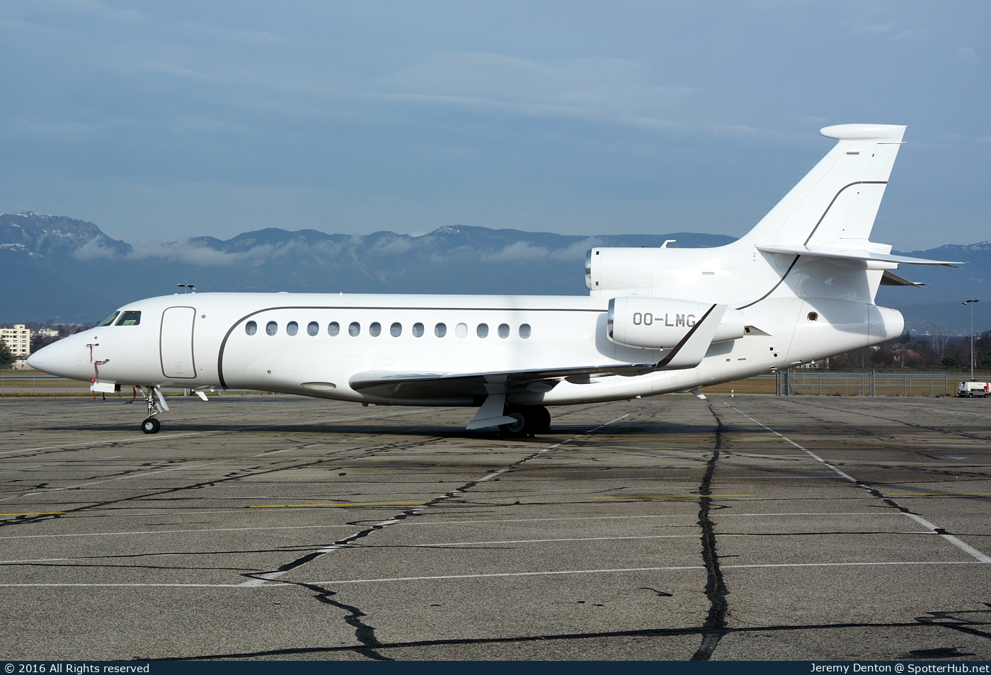 Photo of OO-LMG - Dassault Falcon 7X operated by Abelag Aviation