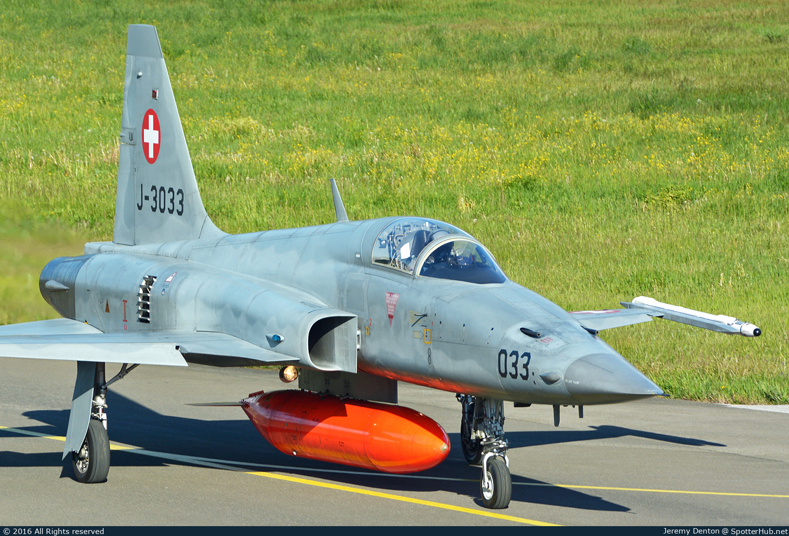 Photo of J-3033 - Northrop F-5E Tiger II operated by Swiss Air Force