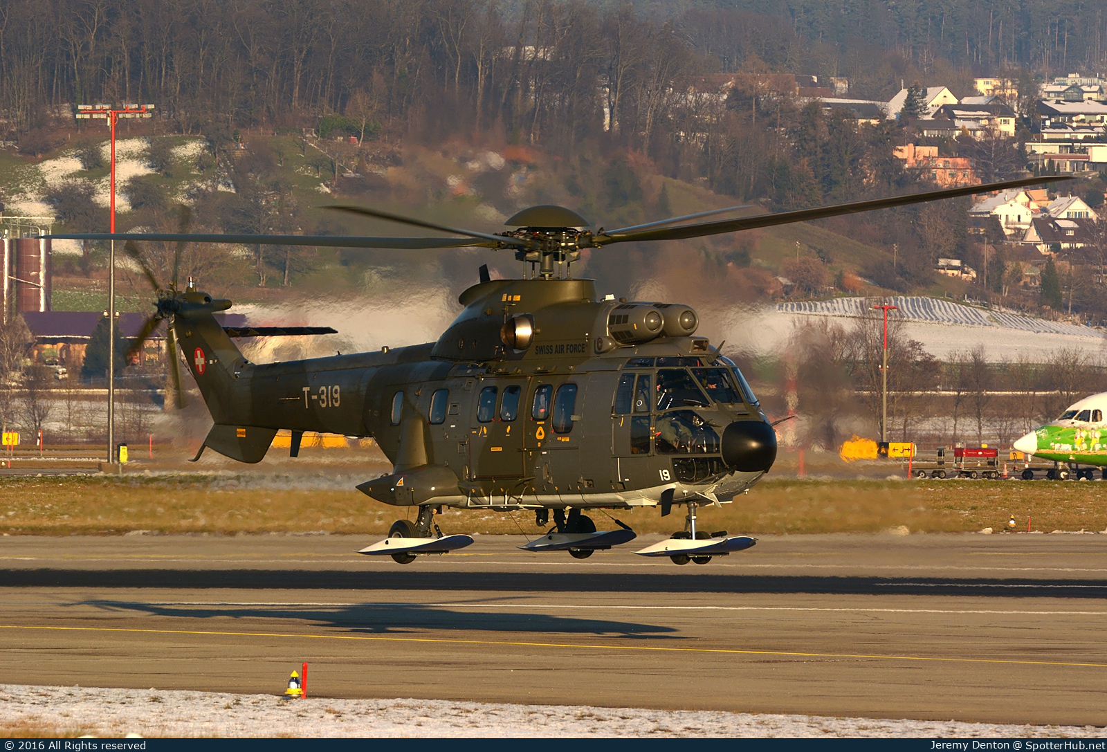 Photo of T-319 - Aérospatiale AS332M1 Super Puma operated by Swiss Air Force