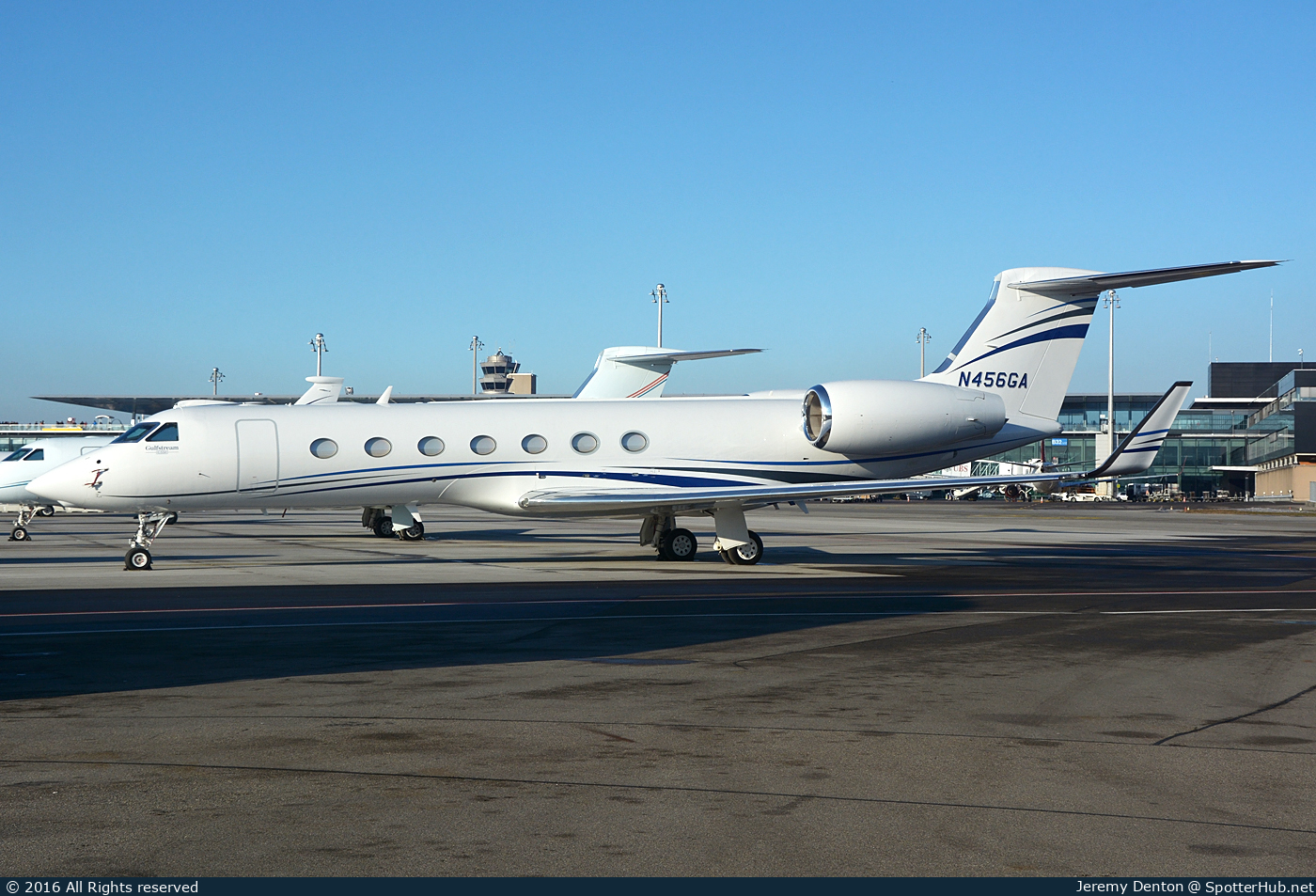 Photo of N456GA - Gulfstream GV-SP (G550) operated by Hewlett Packard