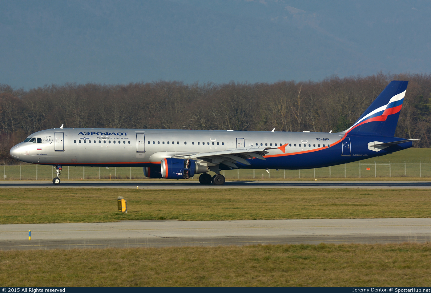 Photo of VQ-BHM - Airbus A321-211 operated by Aeroflot