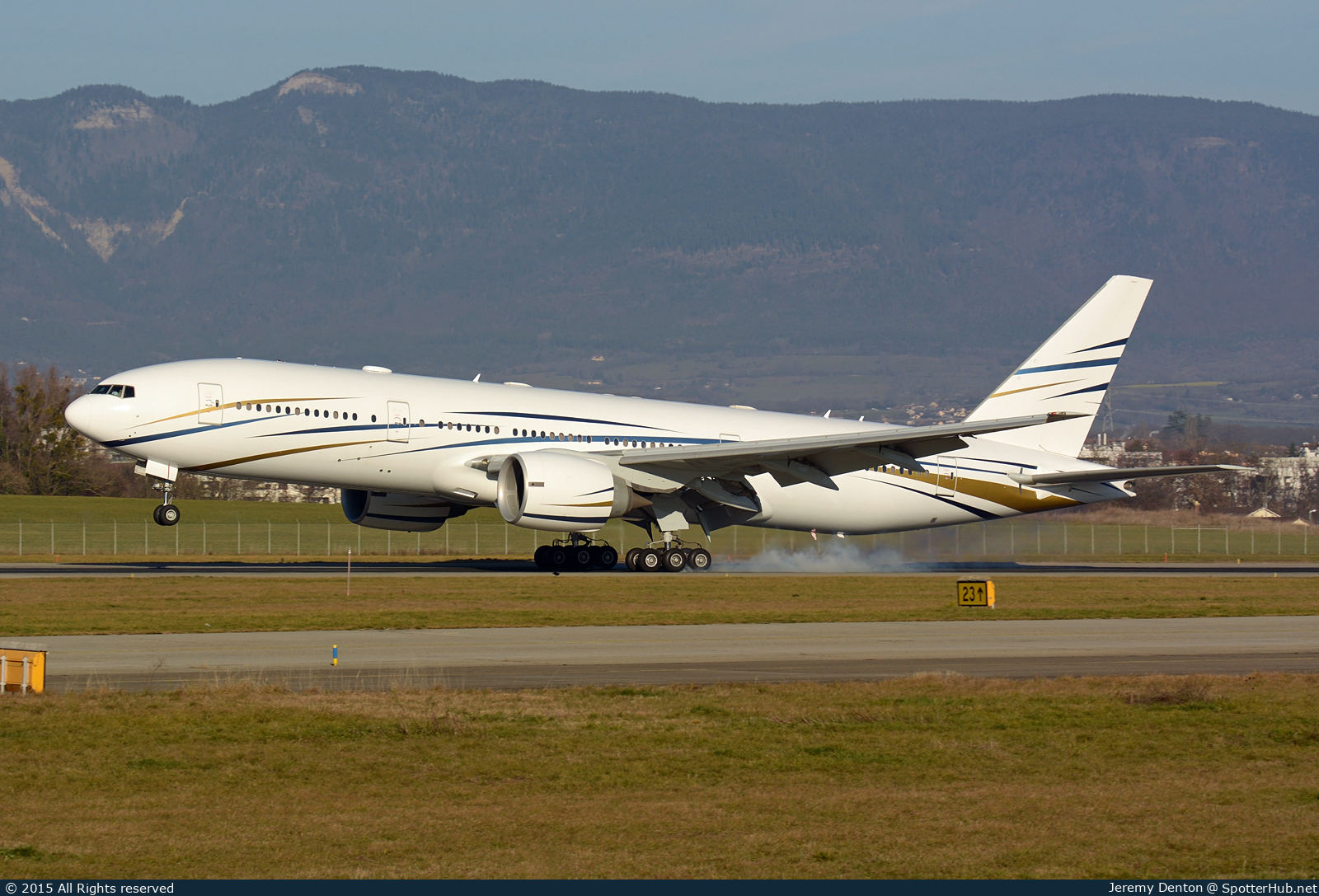 Photo of N777AS - Boeing 777-24Q(ER) operated by Mid East Jet