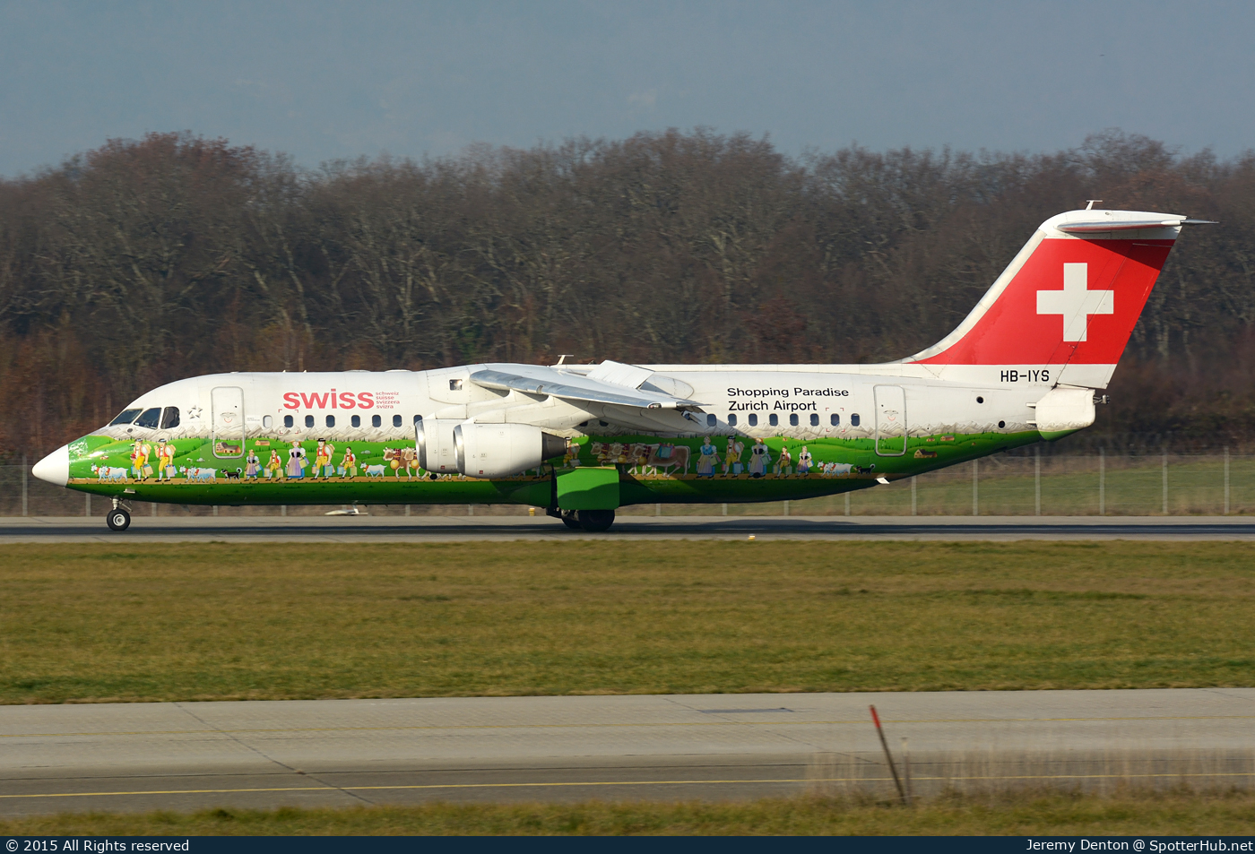 Photo of HB-IYS - British Aerospace Avro RJ100 operated by Swiss International Air Lines