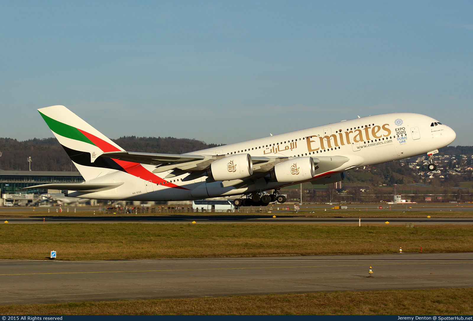 Photo of A6-EOO - Airbus A380-861 operated by Emirates