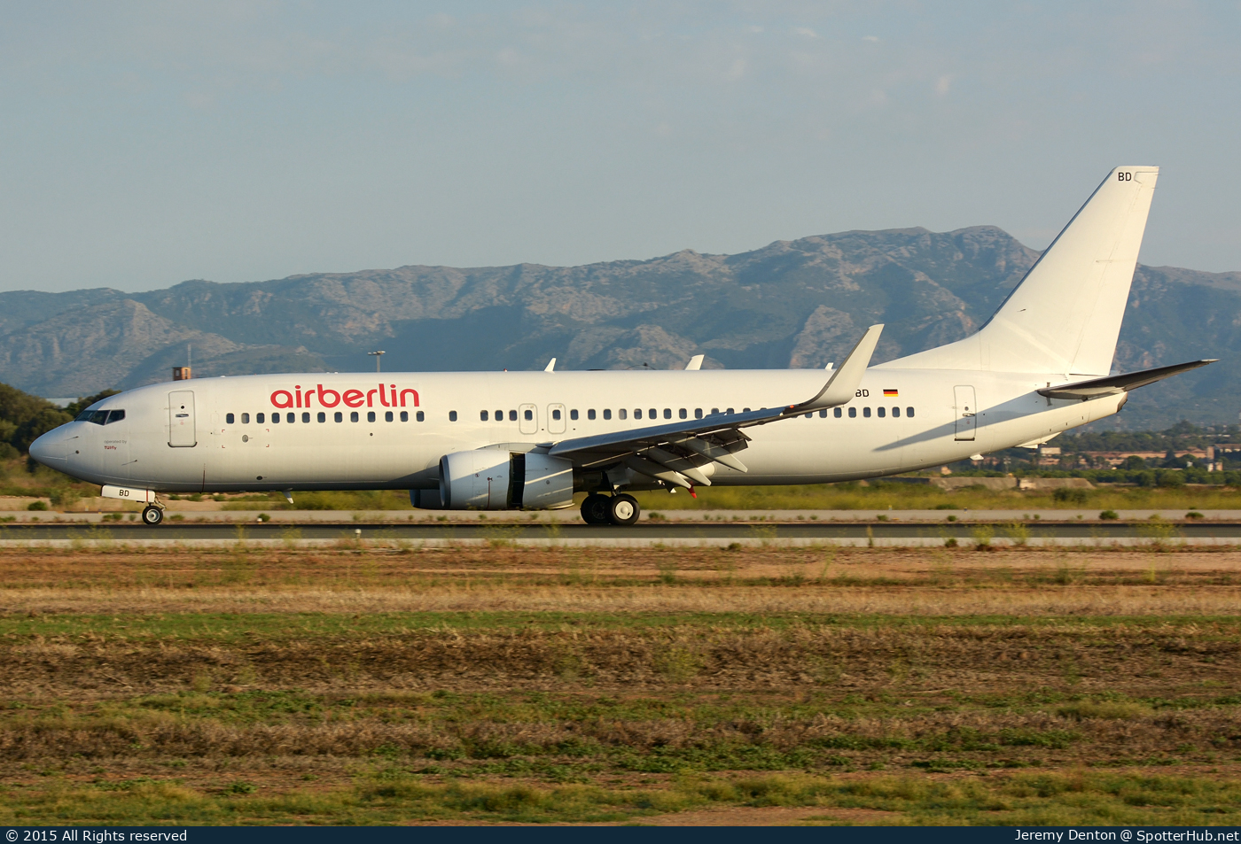 Photo of D-ABBD - Boeing 737-86J operated by Air Berlin