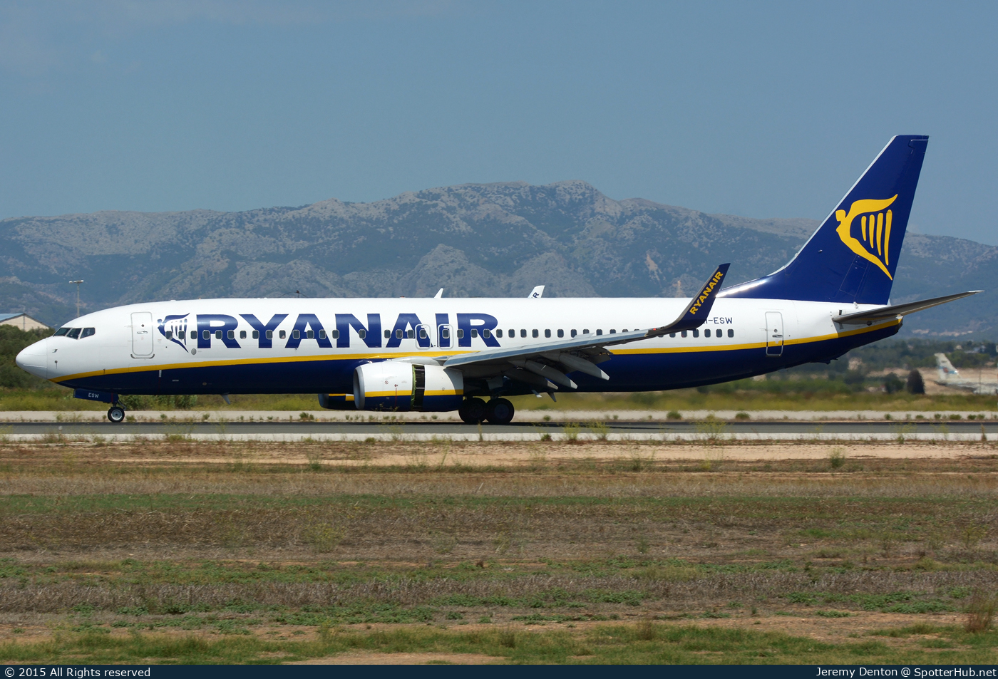 Photo of EI-ESW - Boeing 737-8AS operated by Ryanair