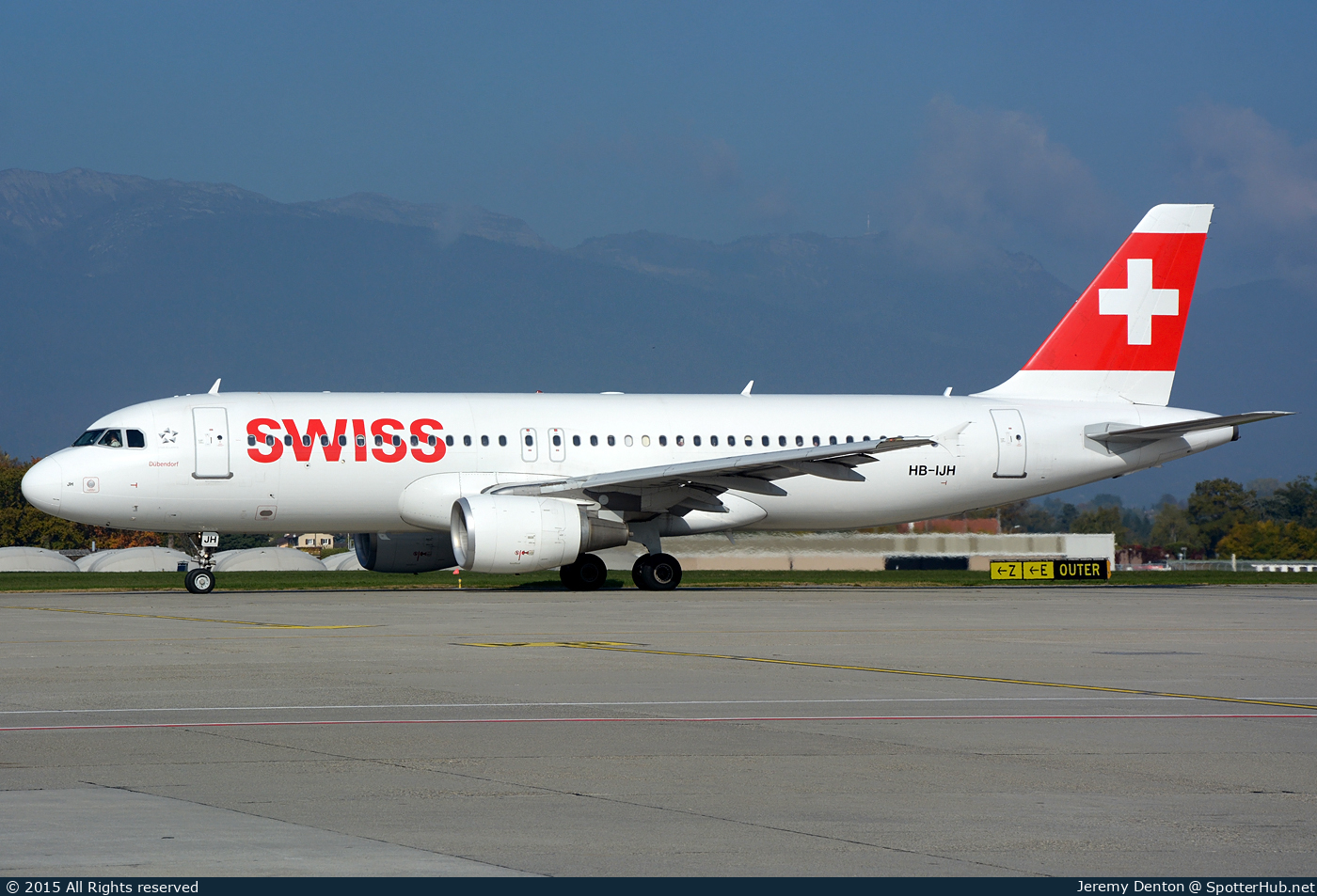 Photo of HB-IJH - Airbus A320-214 operated by Swiss International Air Lines