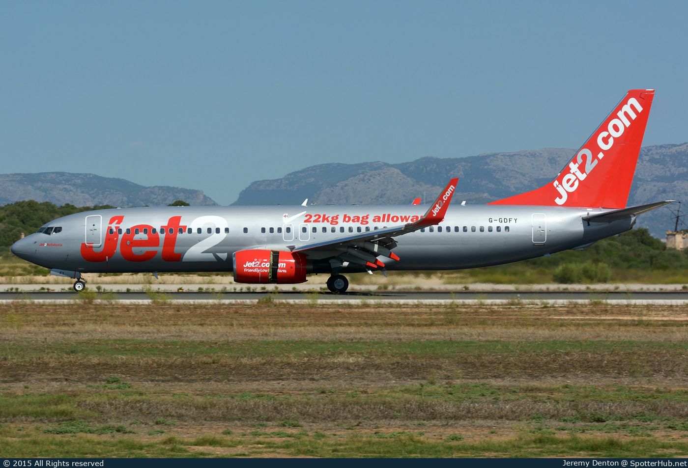 Photo of G-GDFY - Boeing 737-86Q operated by Jet2