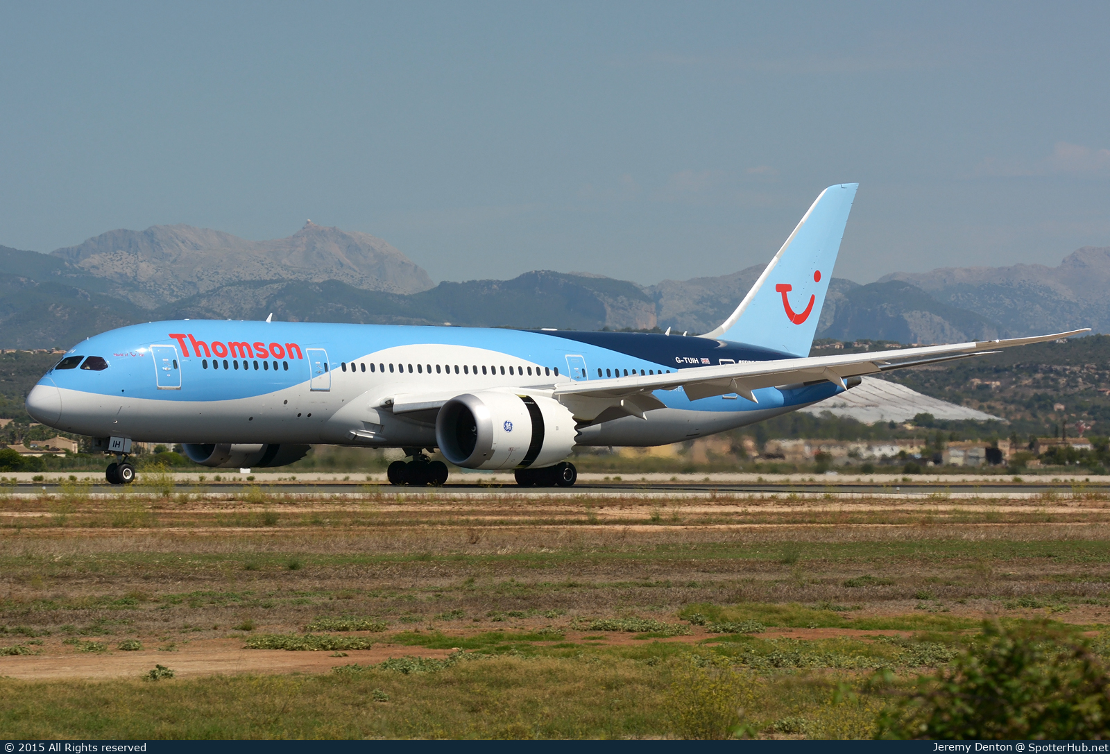 Photo of G-TUIH - Boeing 787-8 Dreamliner operated by Thomson Airways