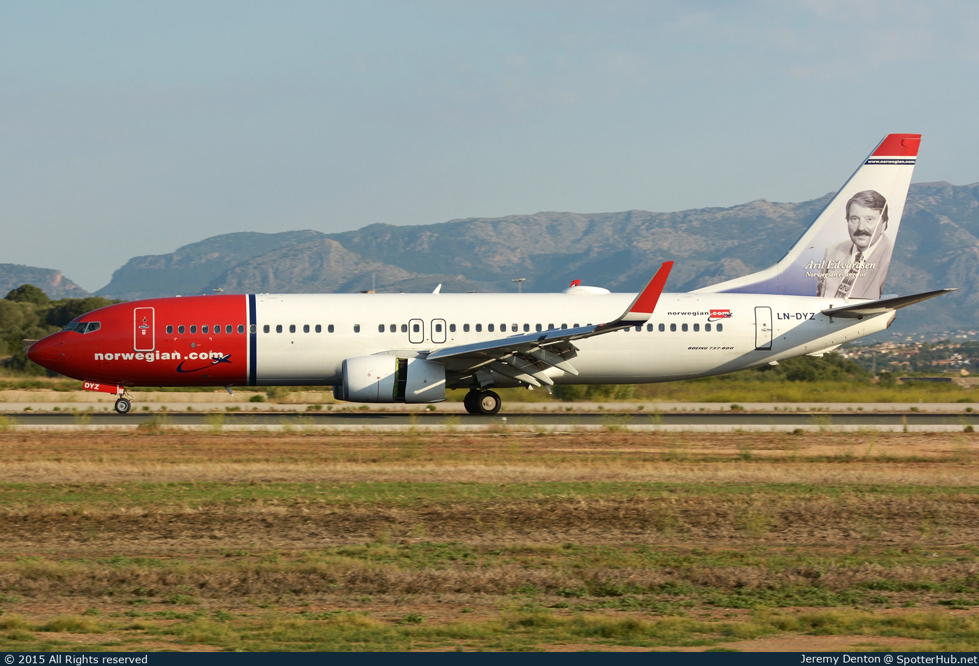 Photo of LN-DYZ - Boeing 737-8JP operated by Norwegian Air Shuttle