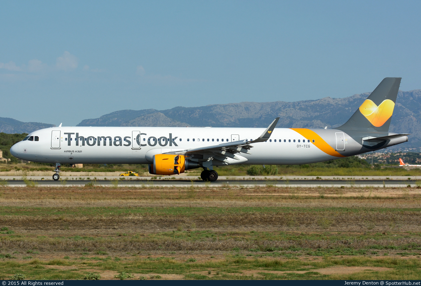 Photo of OY-TCG - Airbus A321-211 operated by Thomas Cook Airlines Scandinavia