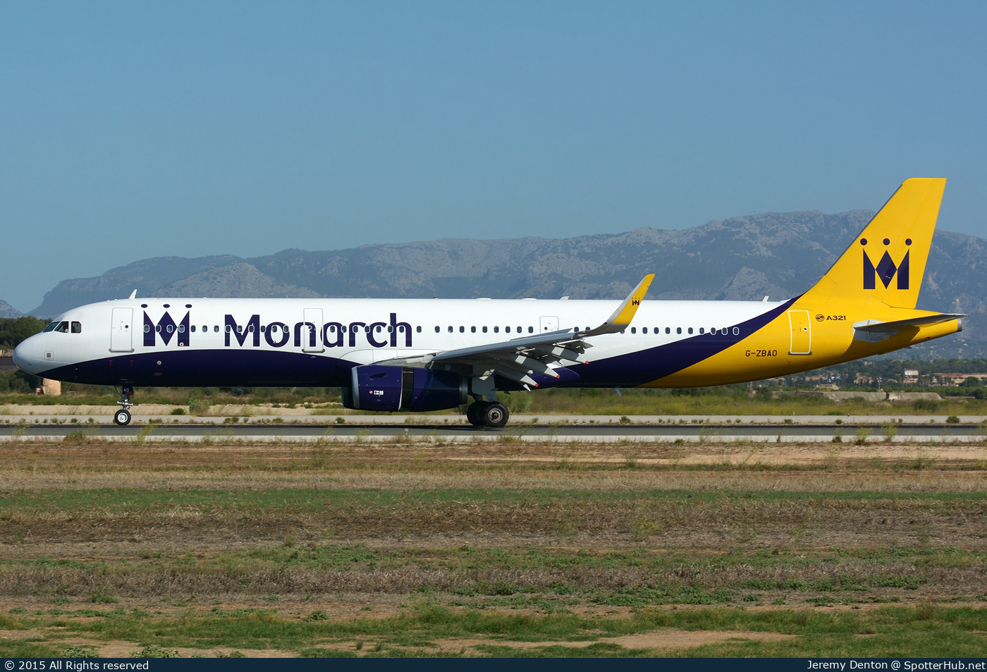 Photo of G-ZBAO - Airbus A321-231 operated by Monarch Airlines