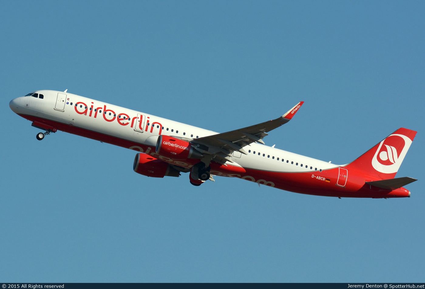 Photo of D-ABCR - Airbus A321-211 operated by Air Berlin