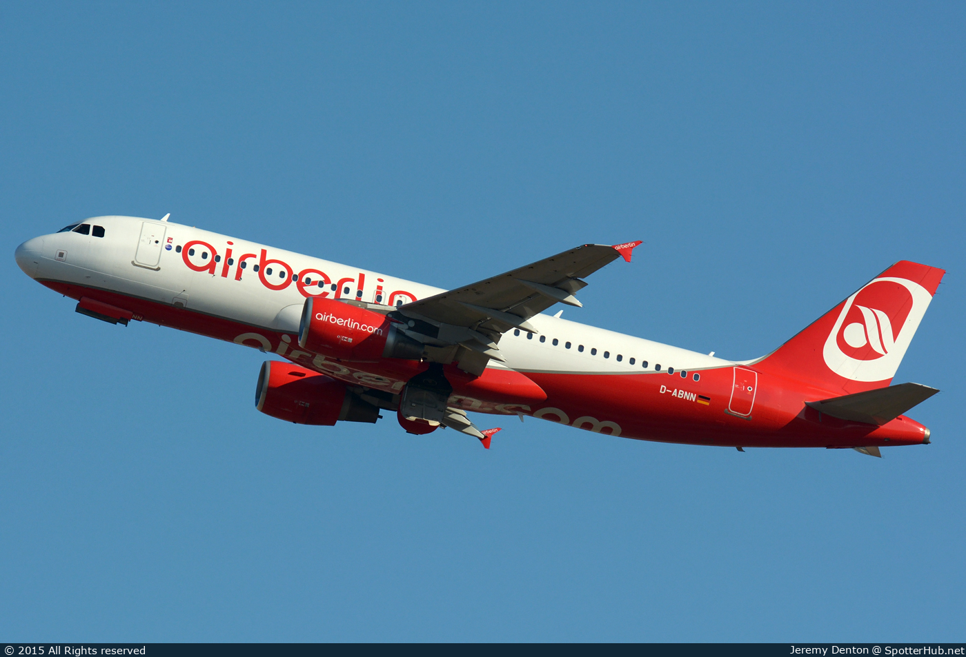 Photo of D-ABNN - Airbus A320-214 operated by Air Berlin