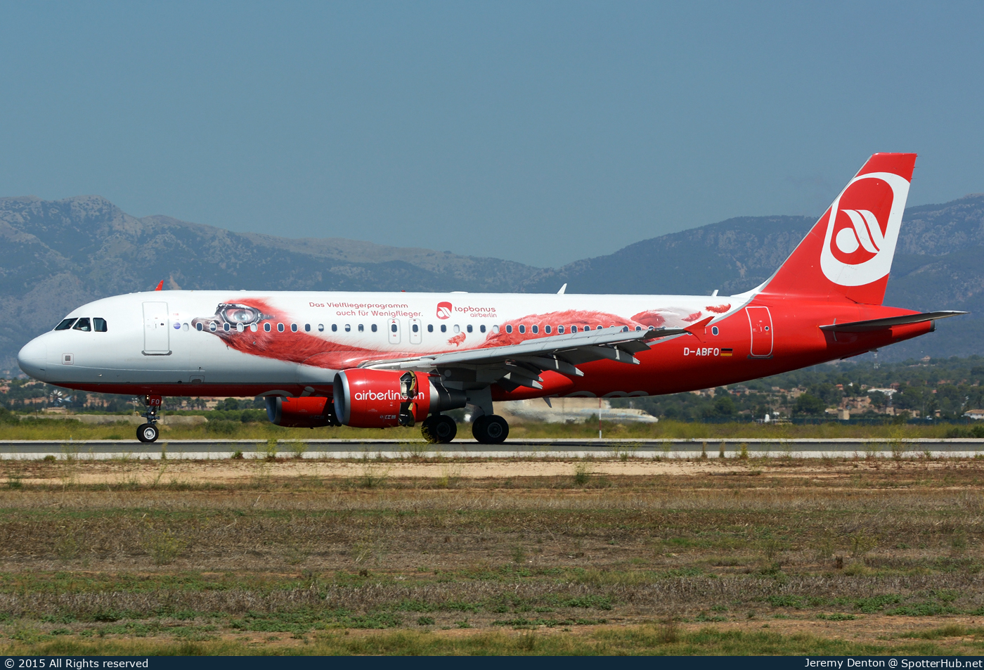 Photo of D-ABFO - Airbus A320-214 operated by Air Berlin