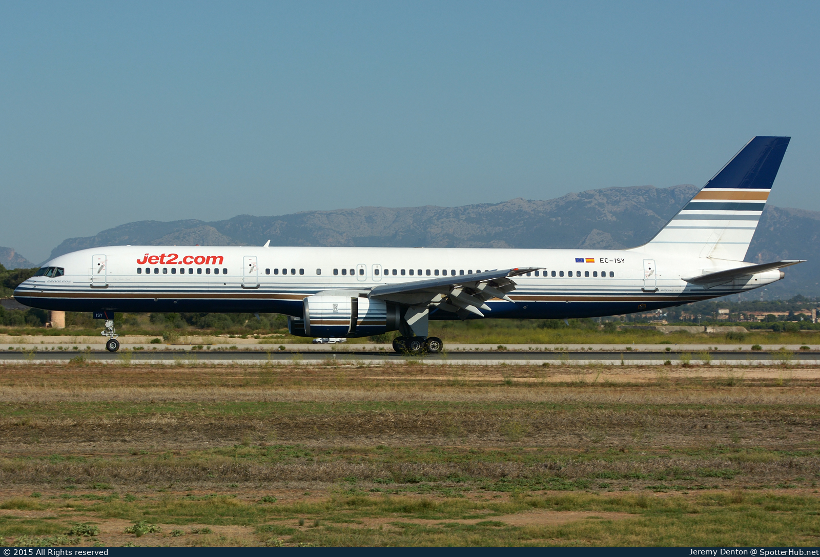 Photo of EC-ISY - Boeing 757-256 operated by Jet2 (opb Privilege Style)
