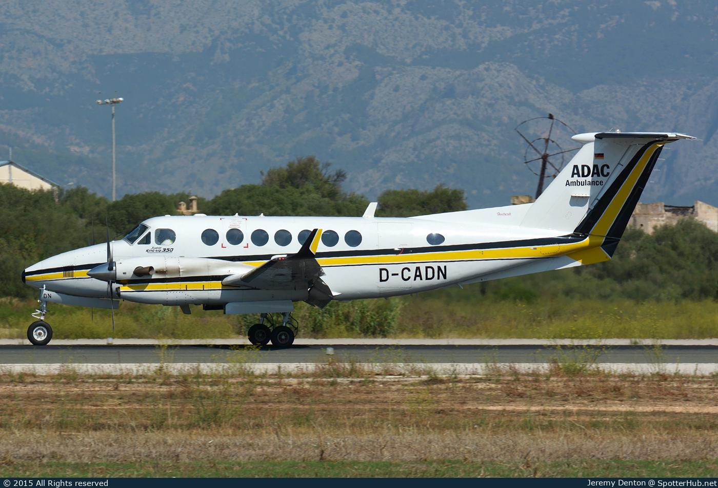 Photo of D-CADN - Beechcraft B300 Super King Air 350 operated by Aero-Dienst