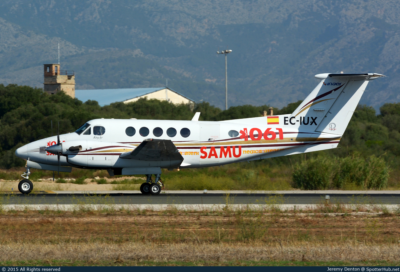 Photo of EC-IUX - Beechcraft B200 Super King Air operated by Babcock MCS Spain