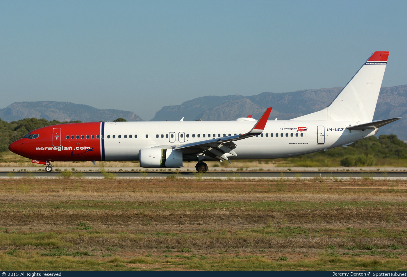Photo of LN-NGZ - Boeing 737-8JP operated by Norwegian Air Shuttle