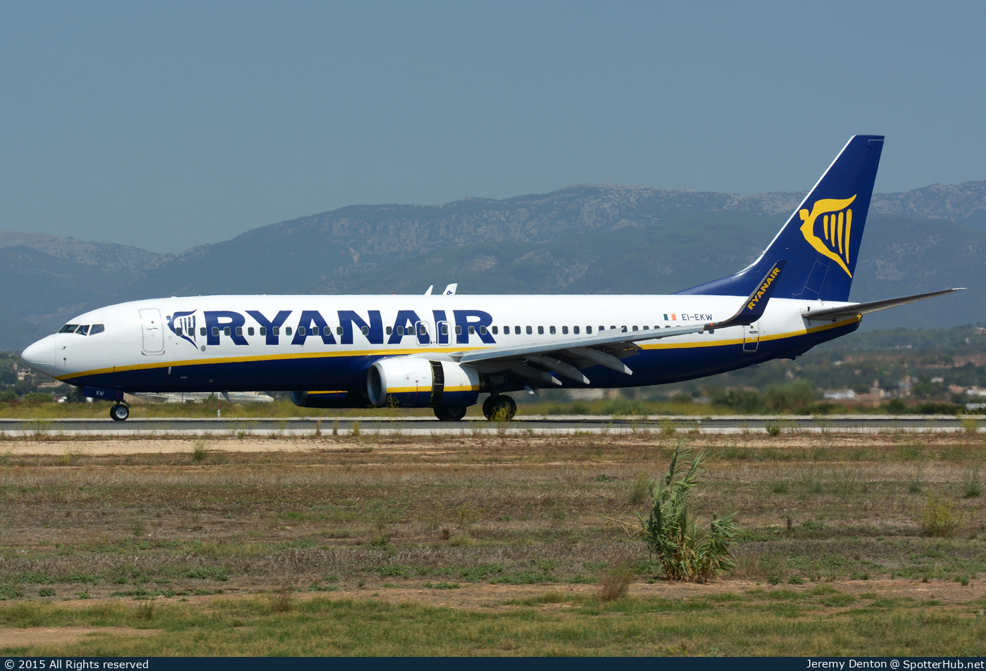 Photo of EI-EKW - Boeing 737-8AS operated by Ryanair