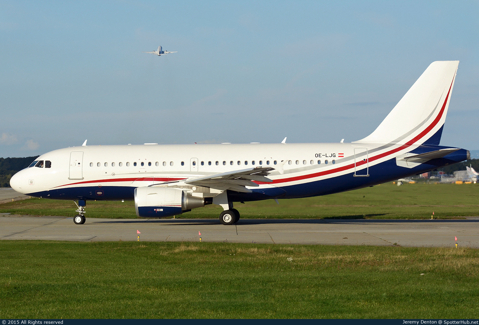 Photo of OE-LJG - Airbus A319-115(CJ) operated by MJet