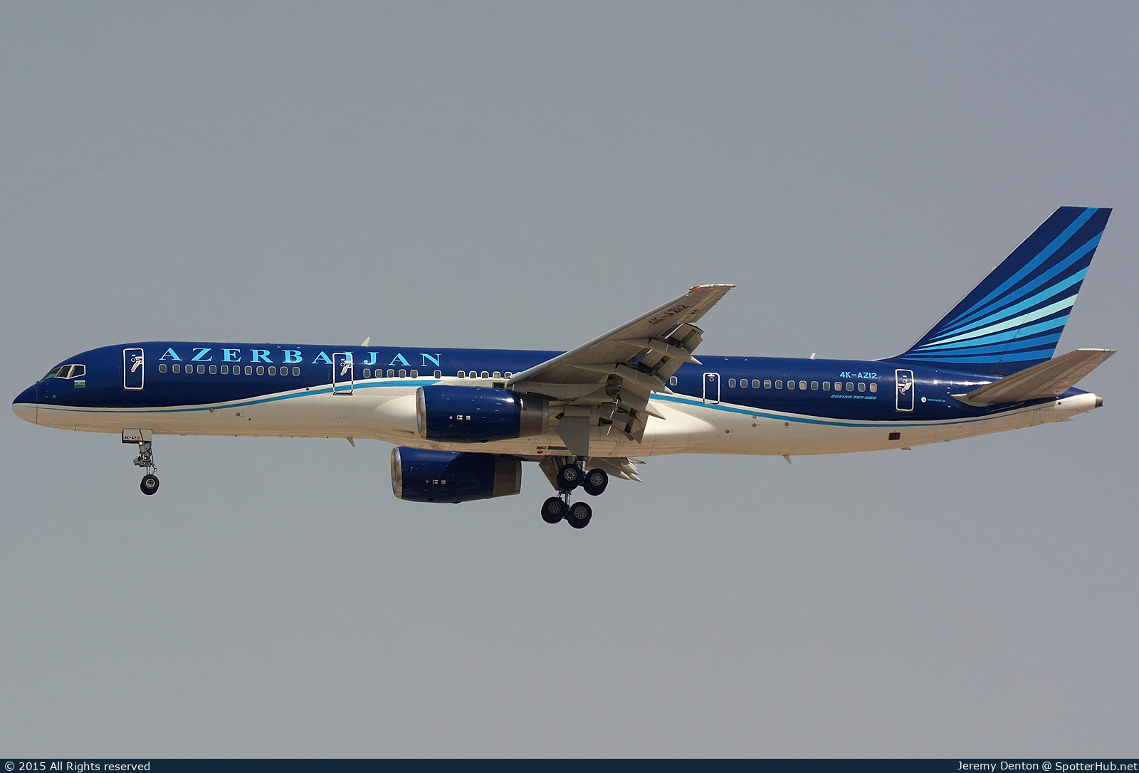 Photo of 4K-AZ12 - Boeing 757-22L operated by Azerbaijan Airlines