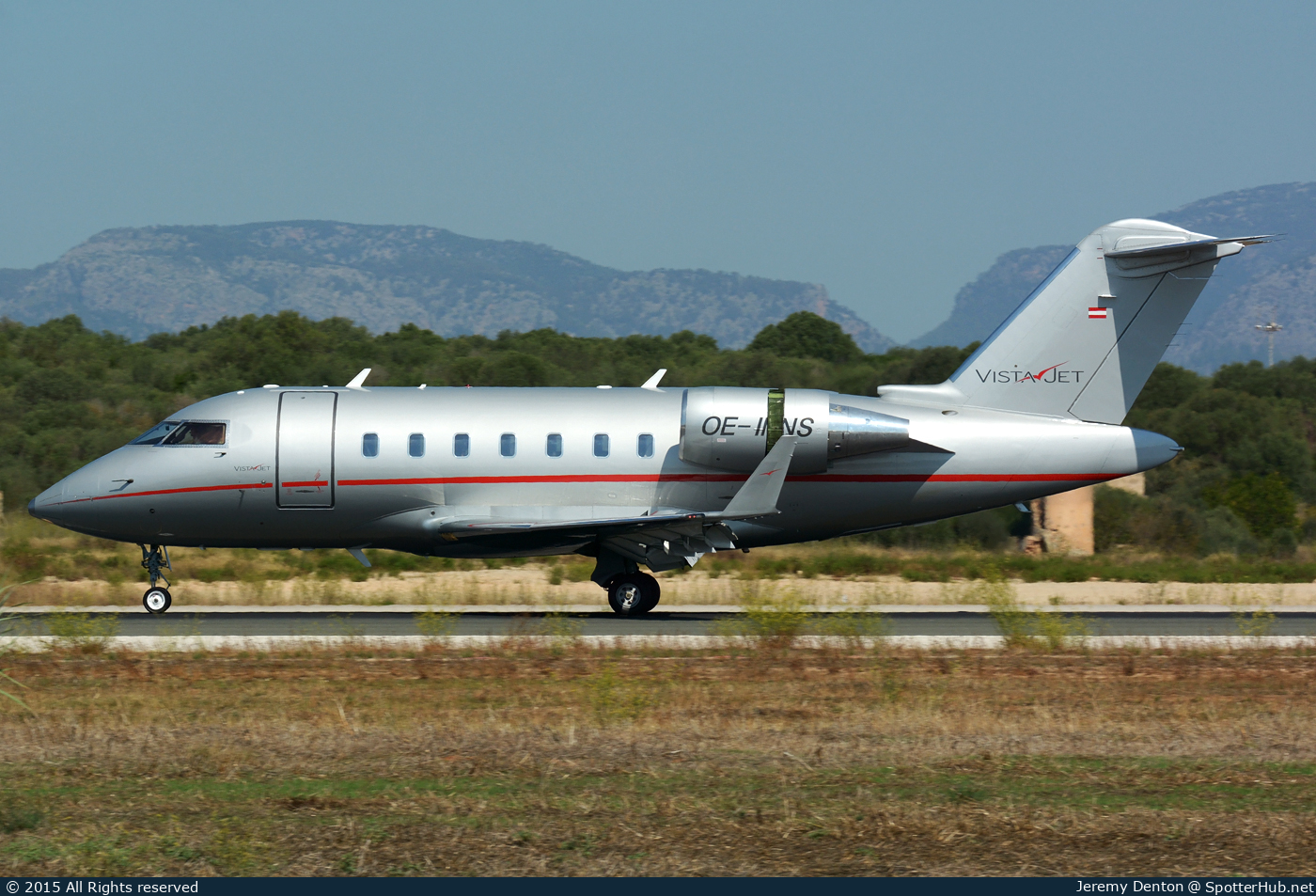 Photo of OE-INS - Bombardier Challenger 605 operated by VistaJet
