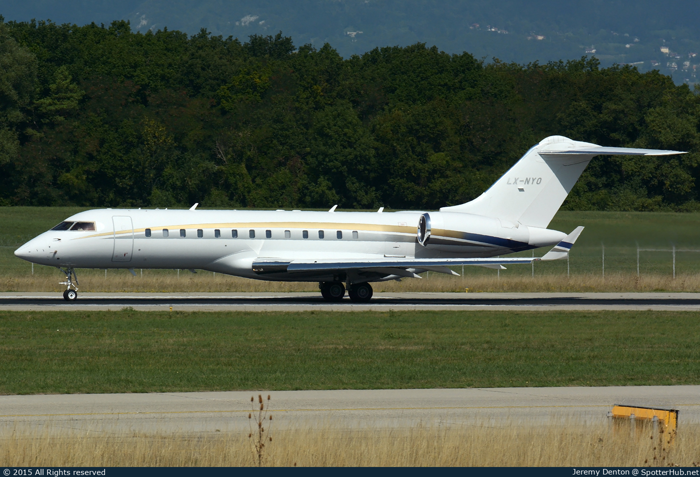 Photo of LX-NYO - Bombardier Global Express operated by Global Jet Luxembourg