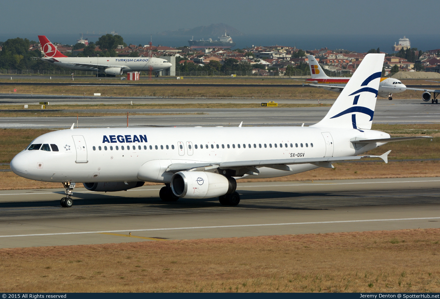 Photo of SX-DGV - Airbus A320-232 operated by Aegean Airlines