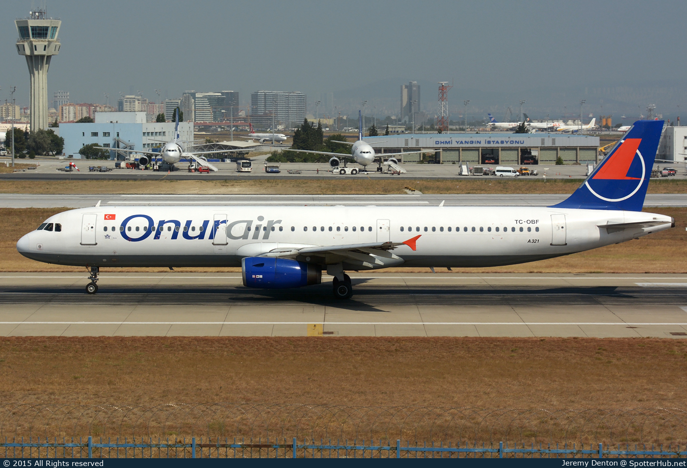 Photo of TC-OBF - Airbus A321-231 operated by Onur Air