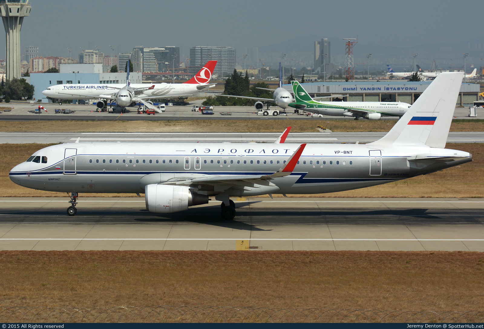 Photo of VP-BNT - Airbus A320-214 operated by Aeroflot
