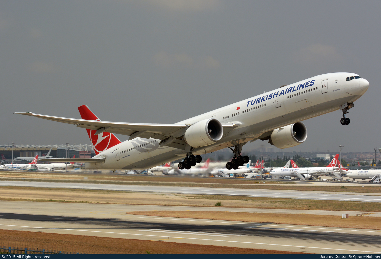 Photo of TC-JJF - Boeing 777-3F2(ER) operated by Turkish Airlines